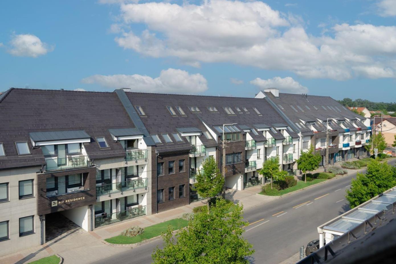 R31 Residence Sarvar Exterior foto